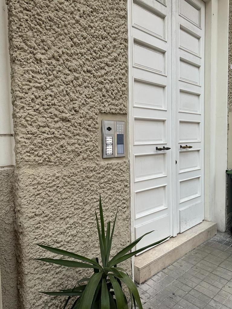 Happy Holiday Apartment Cagliari Ngoại thất bức ảnh